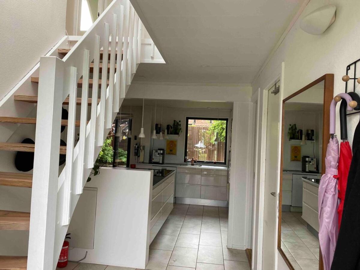 Family House With 3 Bedrooms, Garden & Free Parking * Copenhaga